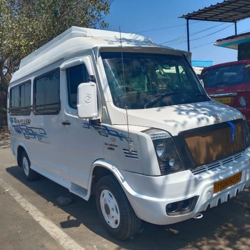 12 Seater Tempo Traveller