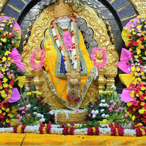 Hyderabad To Shirdi Tempo Traveller